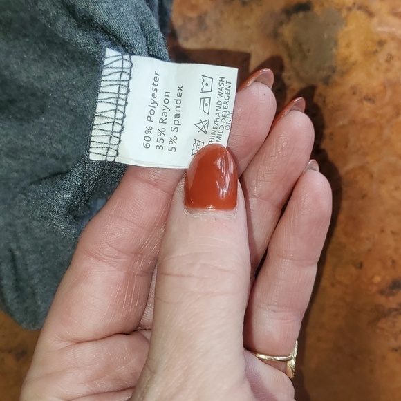 Vivid Pumpkin Dog Paws Graphic Short Slv. Sz. 2XL T-shirt - Picture 2 of 9